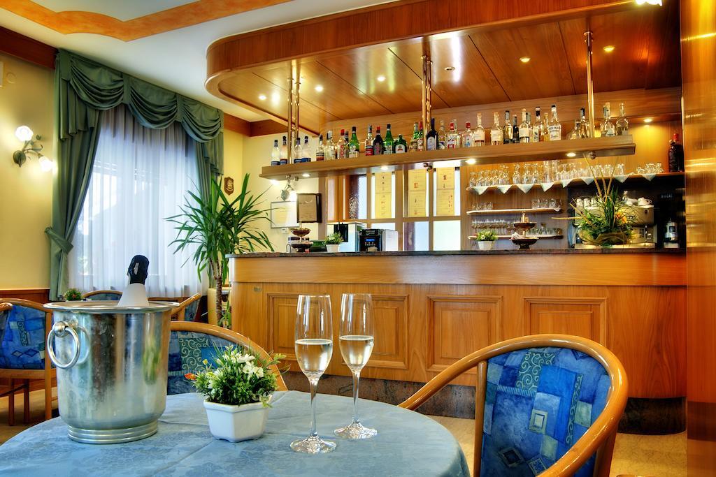 Albergo Miramonti ラッビ エクステリア 写真