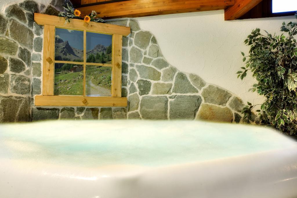 Albergo Miramonti ラッビ エクステリア 写真