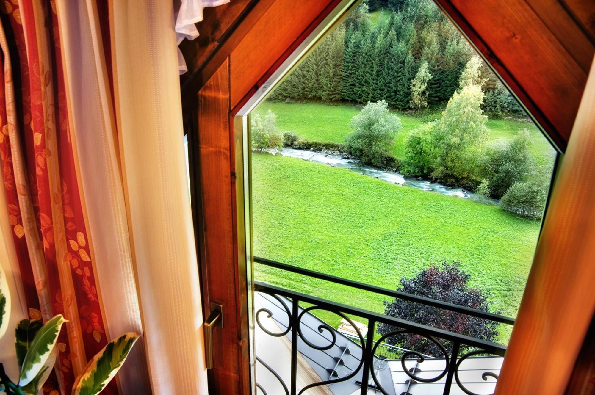 Albergo Miramonti ラッビ エクステリア 写真